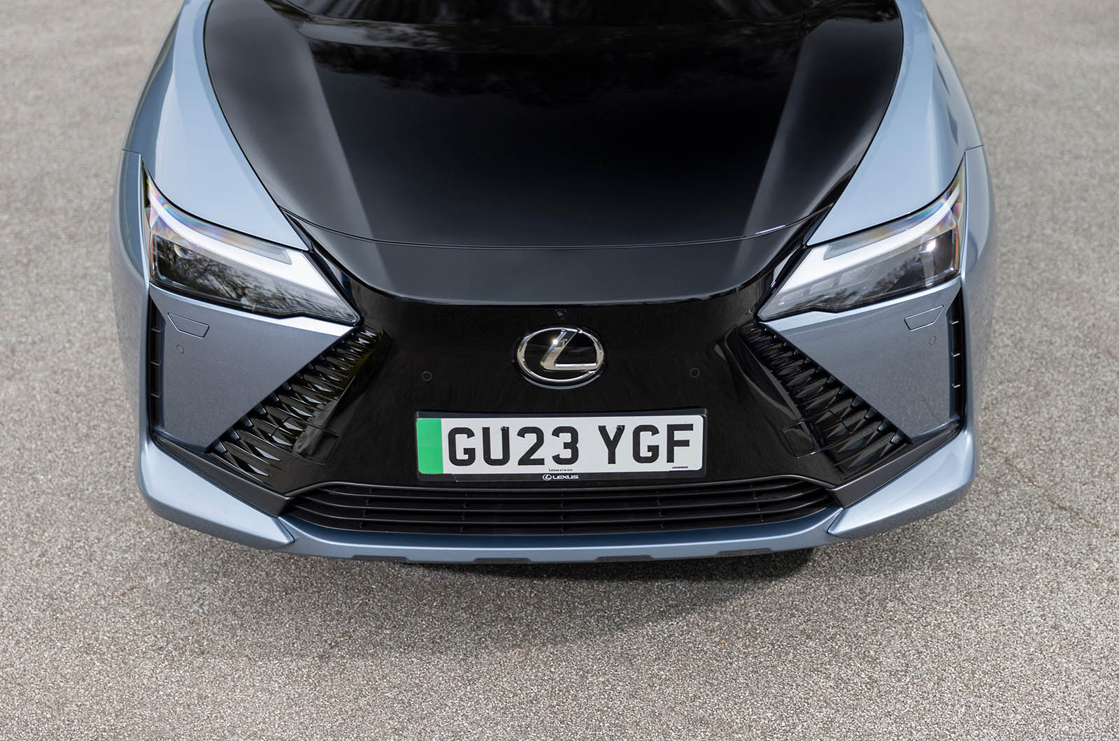 Lexus RZ450e bonnet