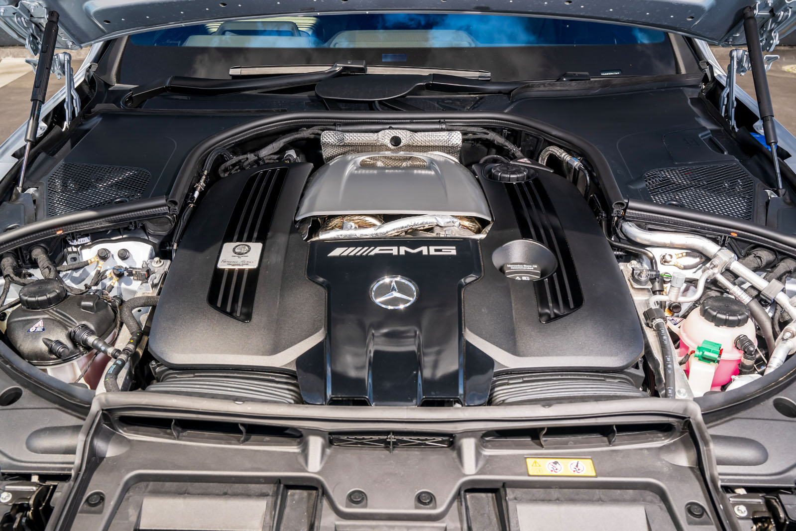 Mercedes AMG S63 e Performance review 2024 18 engine