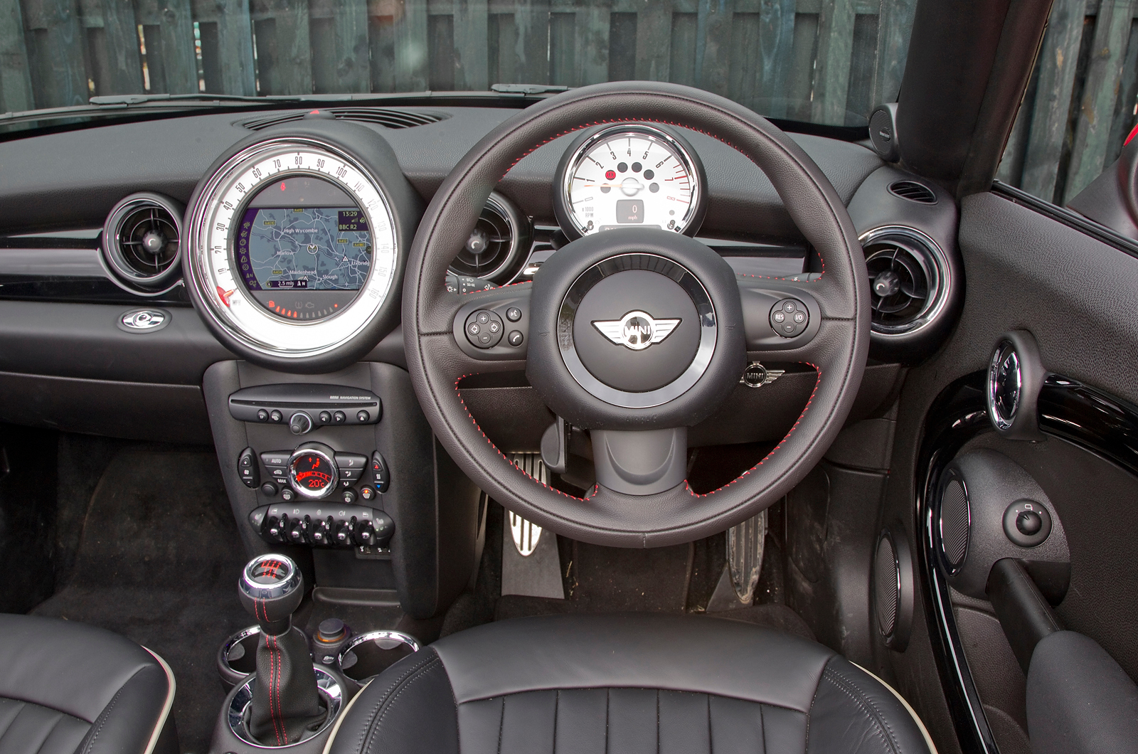 Mini Roadster dashboard