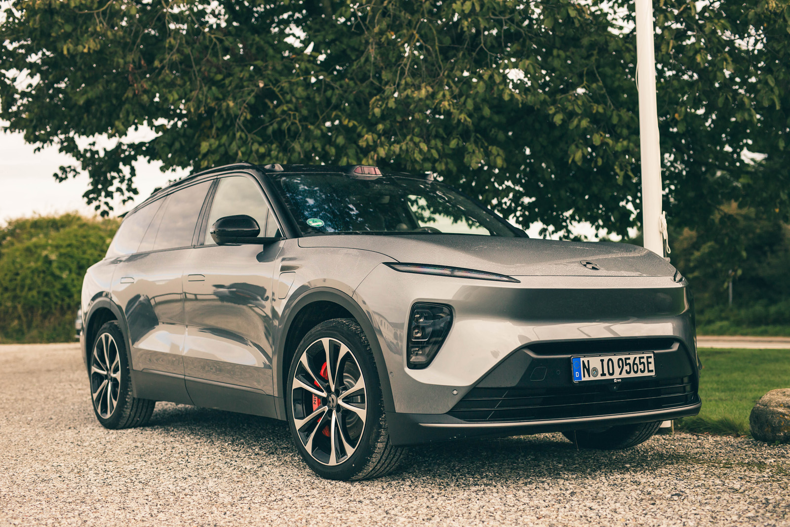 Nio EL8 review   parked