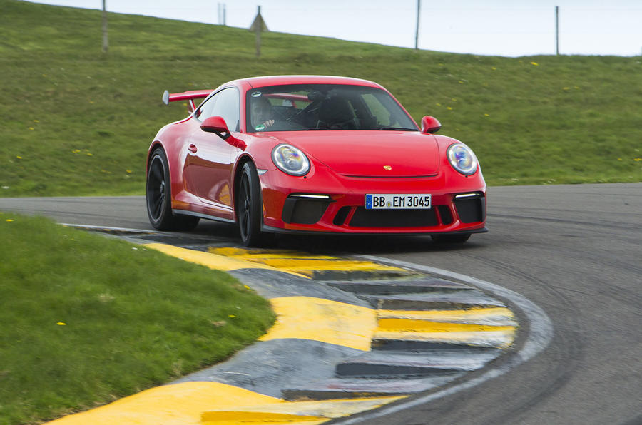 Porsche 911 GT3 cornering