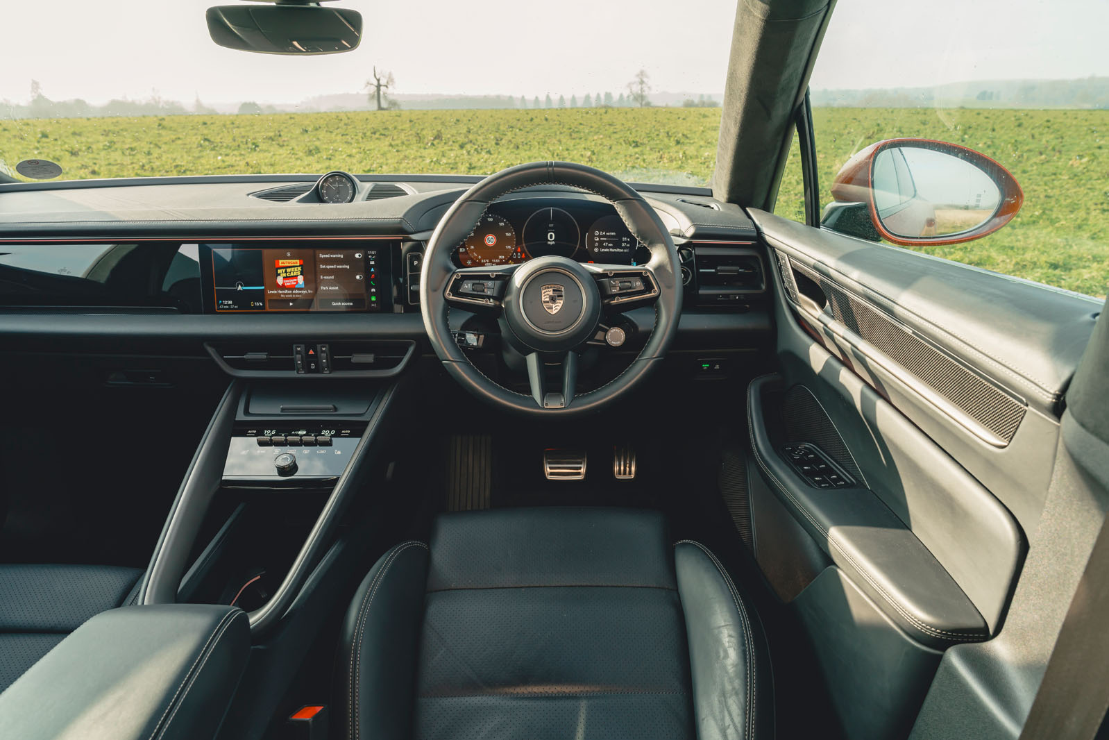 Porsche Macan RT 2025 dash 16