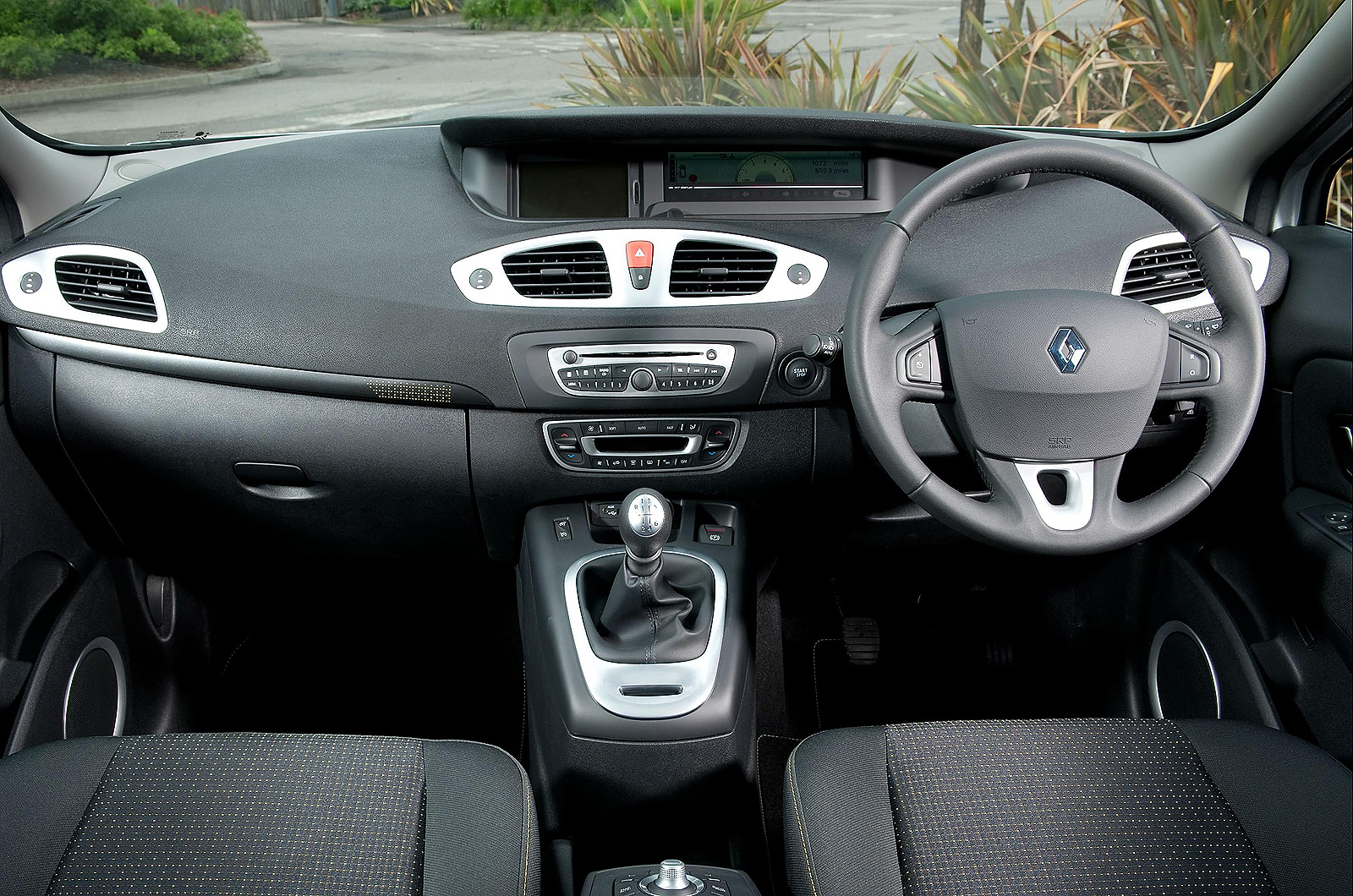 Used Renault Scenic Estate (2009 - 2016) Review