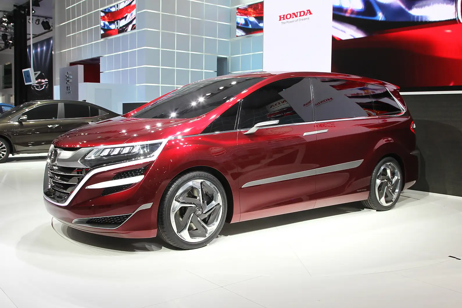 New Honda MPV Concept Revealed: Shanghai Motor Show | Autocar