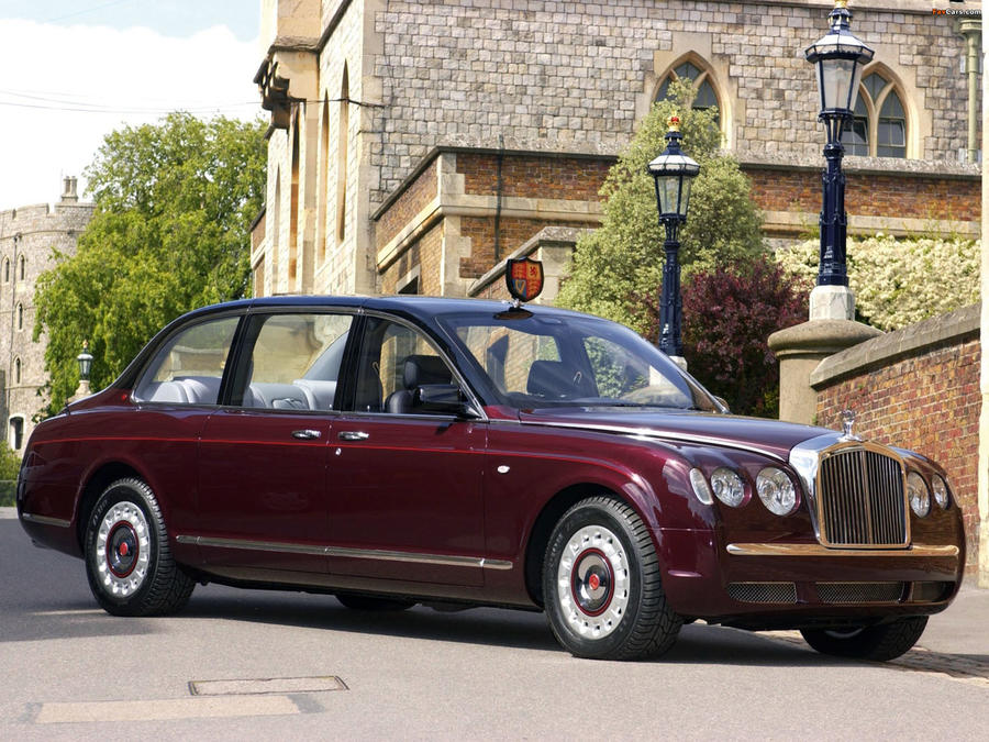 Bentley S2 meets Mulsanne: Driving Crewe's first and last V8 engines ...