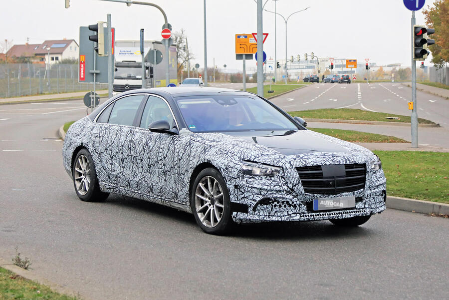 2-mercedes-benz-s-class-spy-shot.jpg?itok=JD-1e1Mq