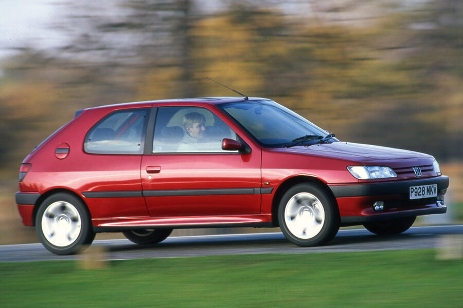 Shift work: 10 of the greatest manual cars | Autocar