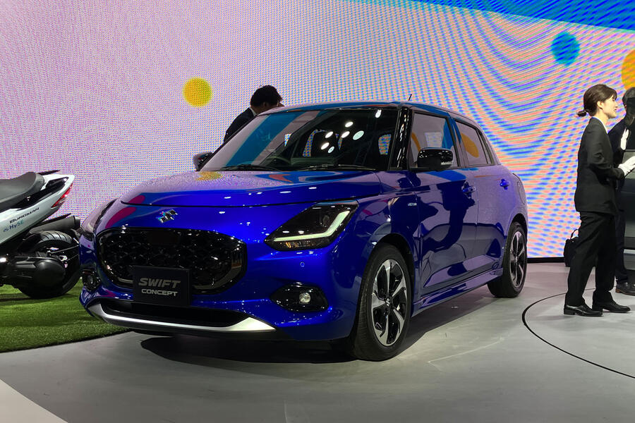 2024 Suzuki Swift front quarter