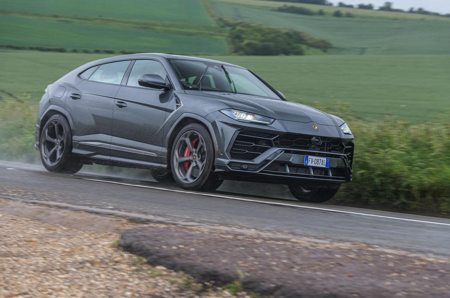 electric lamborghini urus