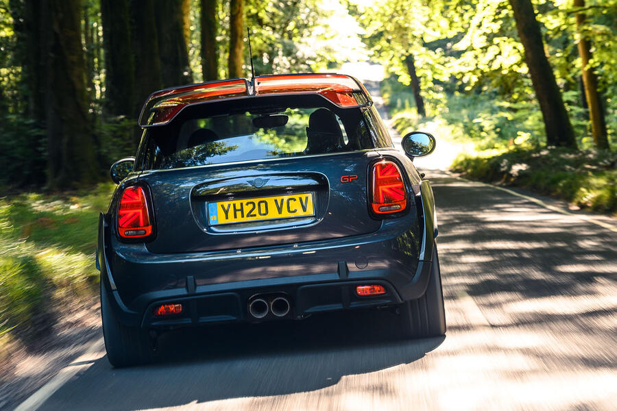 3-mini-jcw-gp-2020-uk-fd-hero-rear.jpg?itok=dqj51BBe