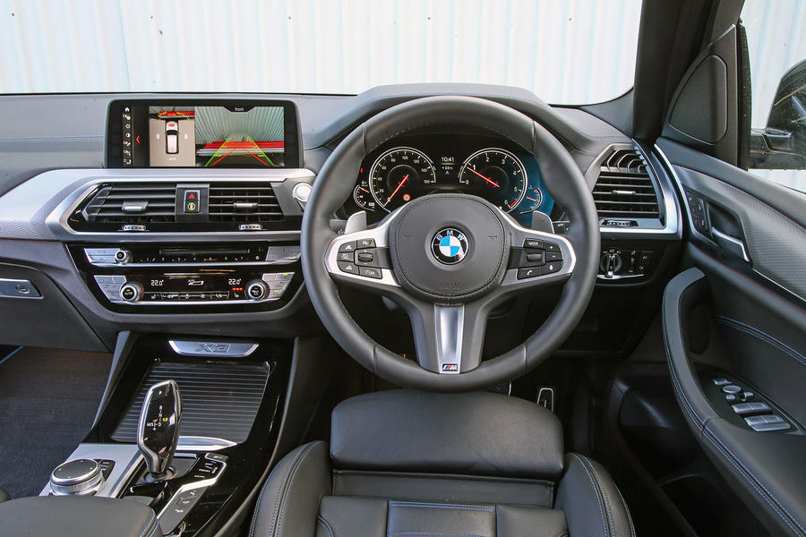 BMW G01 X3 xDrive30e specs, dimensions