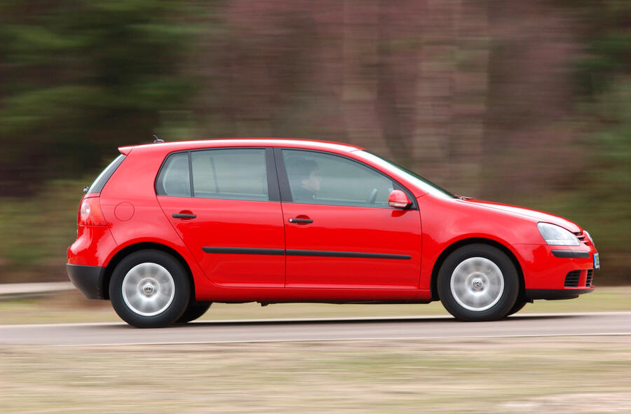 5 Volkswagen golf side