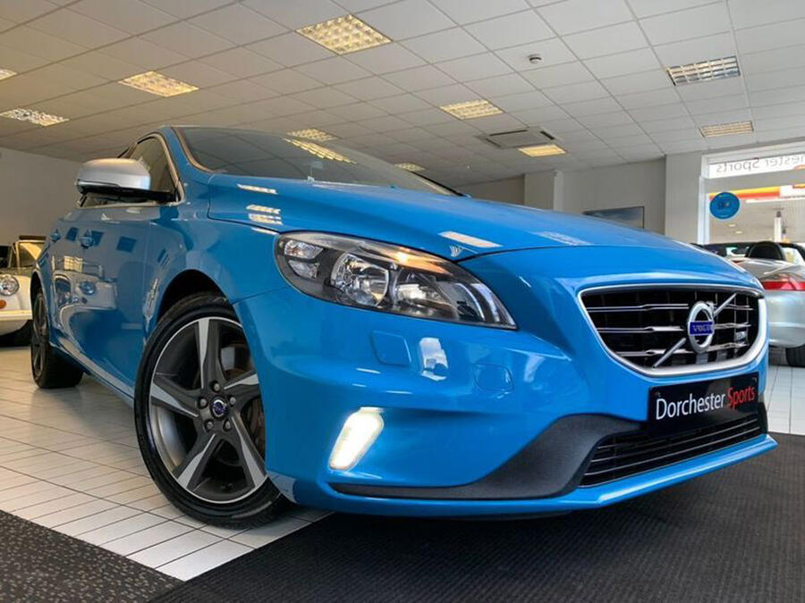 5 Volvo v40 static front