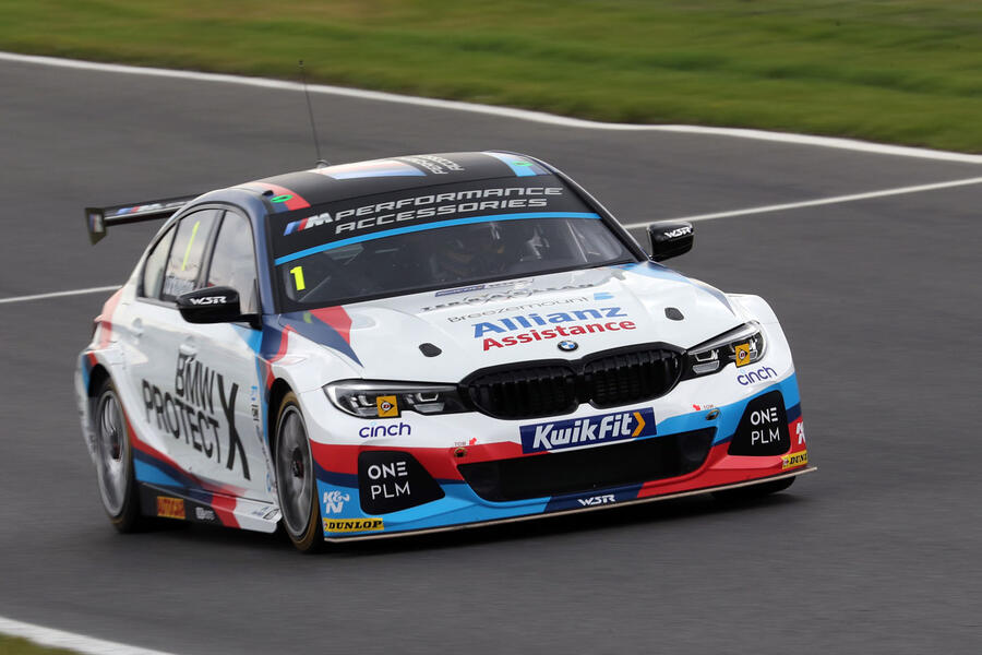 7 Motorsport hero colin turkington bmw