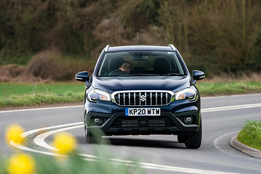 Suzuki SX4 S-Cross 1.4 Boosterjet Hybrid 2020 UK Review | Autocar