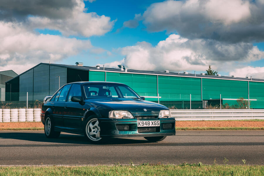 82-lotus-carlton-at-30-static-front.jpg?itok=5eLkHuYi