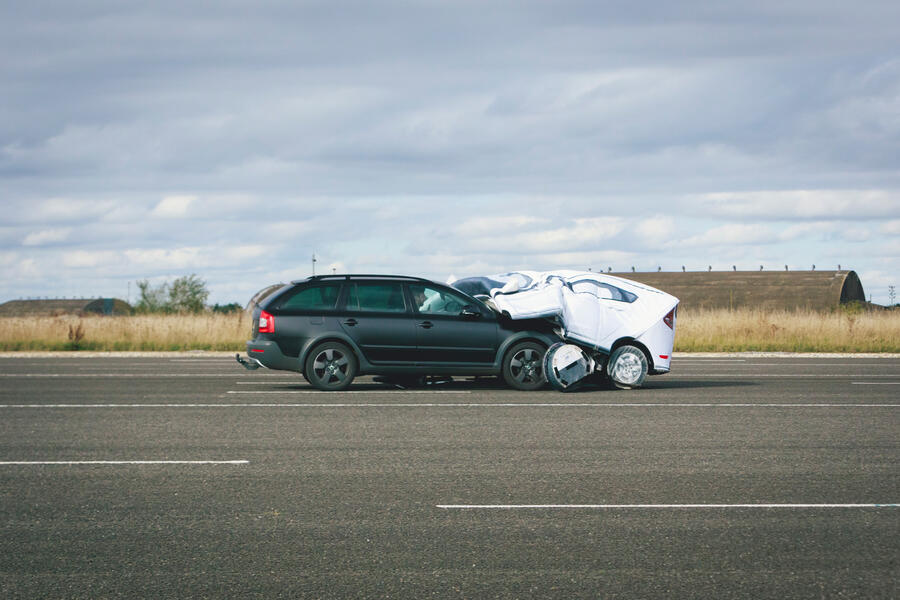 90 Thatchams crash test