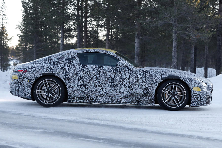 97 メルセデス AMG GT 2023 スパイ ウィンター サイド