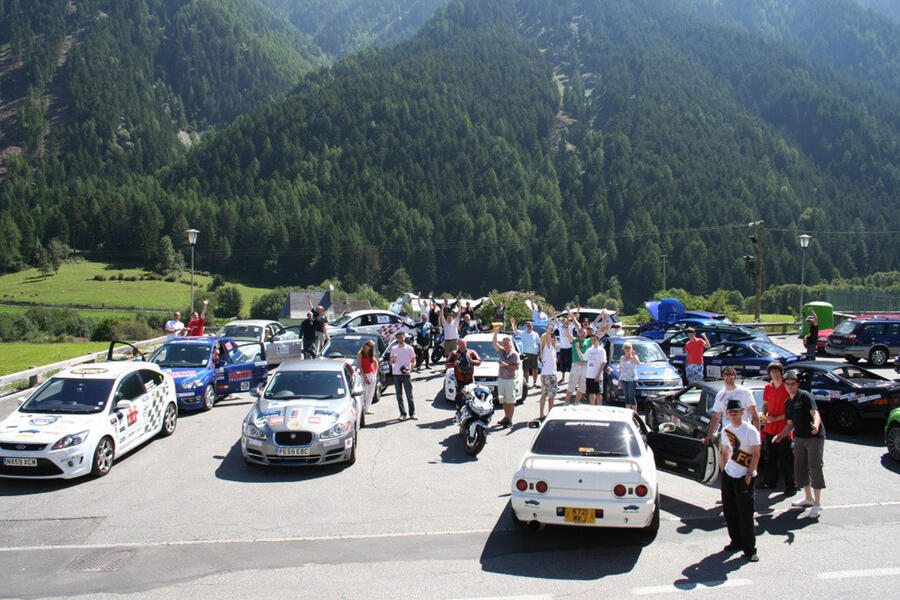 97 Rally for heroes break at swiss border