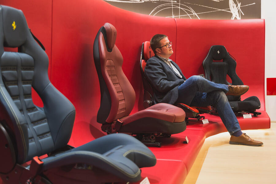 98 Ferrari bespoke spec experience 2022 choose seat