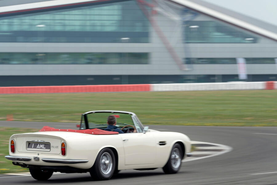 Aston martin db6 ev concept c photo max earey 009