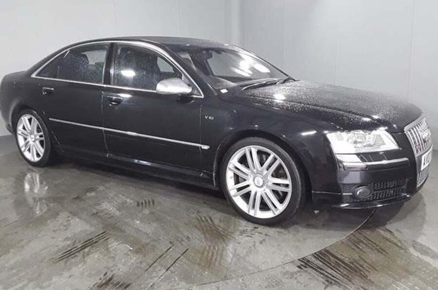 Audi s8 1
