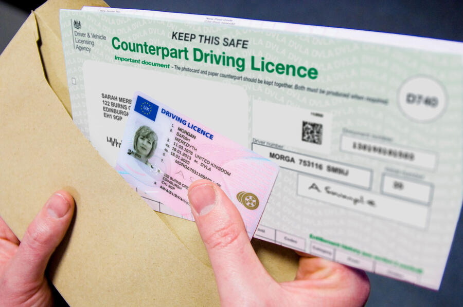 driving-licence-generic.jpg?itok=erUoXxQa