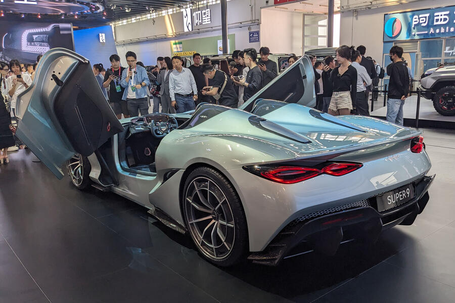 Fangchengbao Super 9 at Beijing motor show â€“ rear quarter