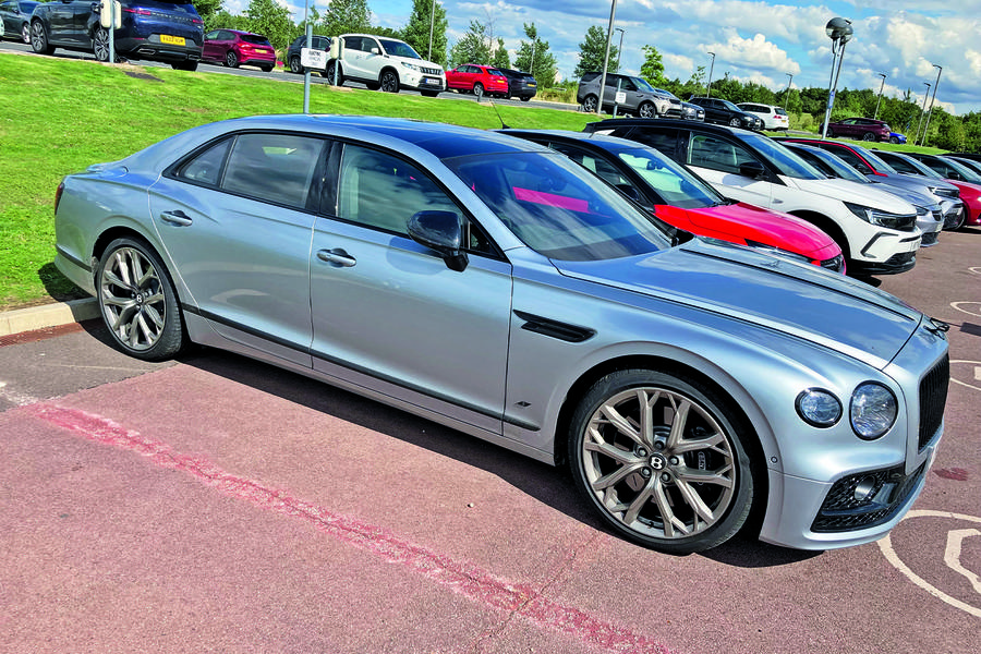 Bentley Flying Spur Hybrid S 2023 long-term test