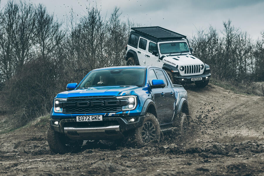 Ford Ranger Raptor vs Jeep Wrangler