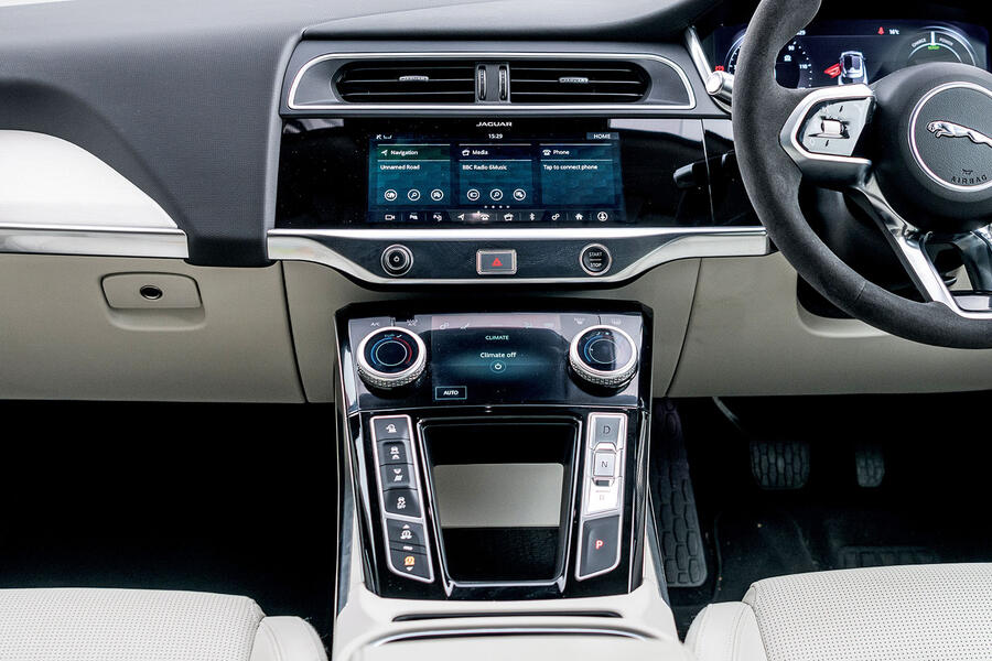 Jaguar i pace centre console