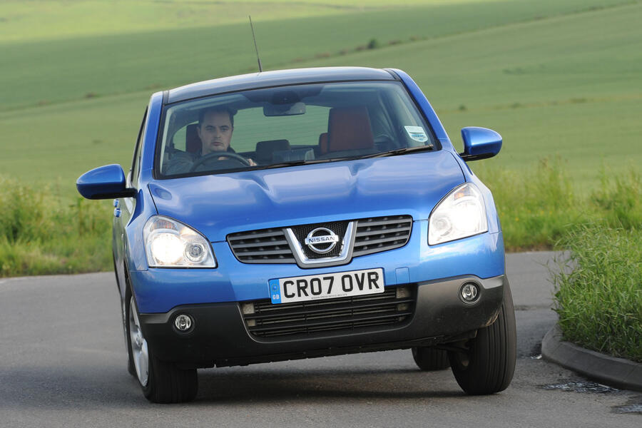 nissan qashqai 2007 front cornering