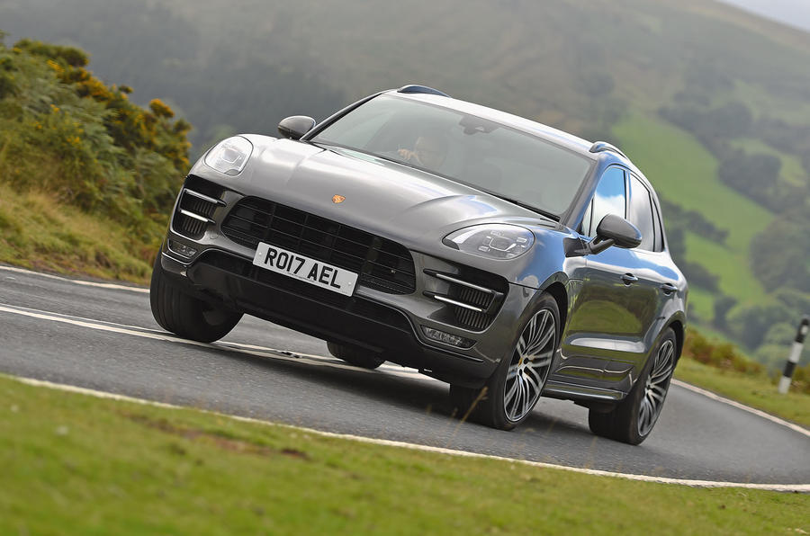 voiture télécommandée porsche cayenne