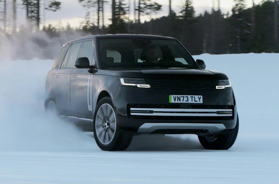 Range Rover Electric prototype – sliding on snow
