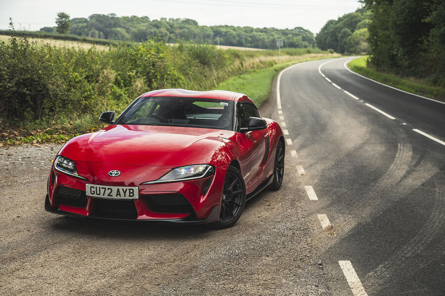 toyota-supra-2022-16-front-static.jpg?it