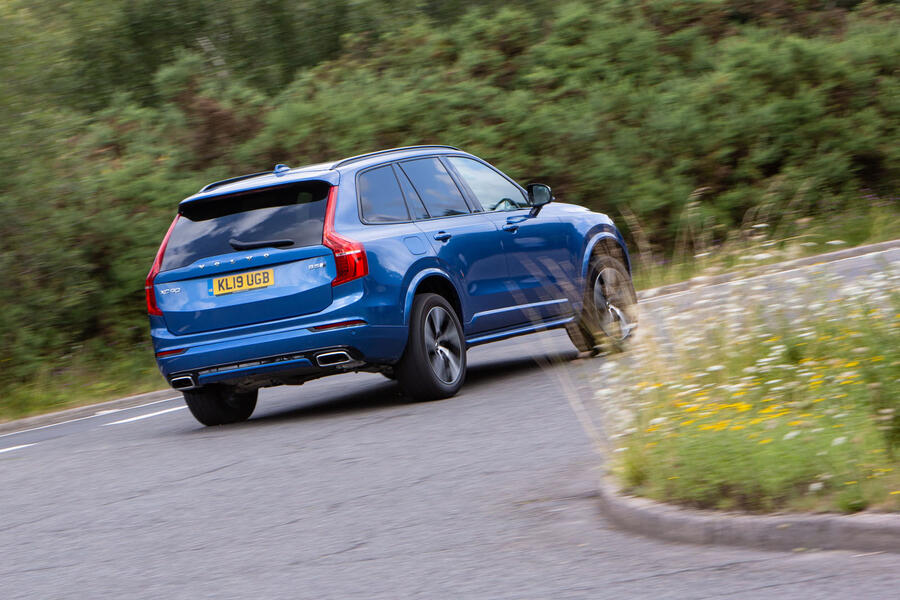 Volvo XC90 B5 R-Design AWD 2019 UK First Drive | Autocar