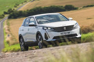 1 Peugeot 3008 2021 RT hero front