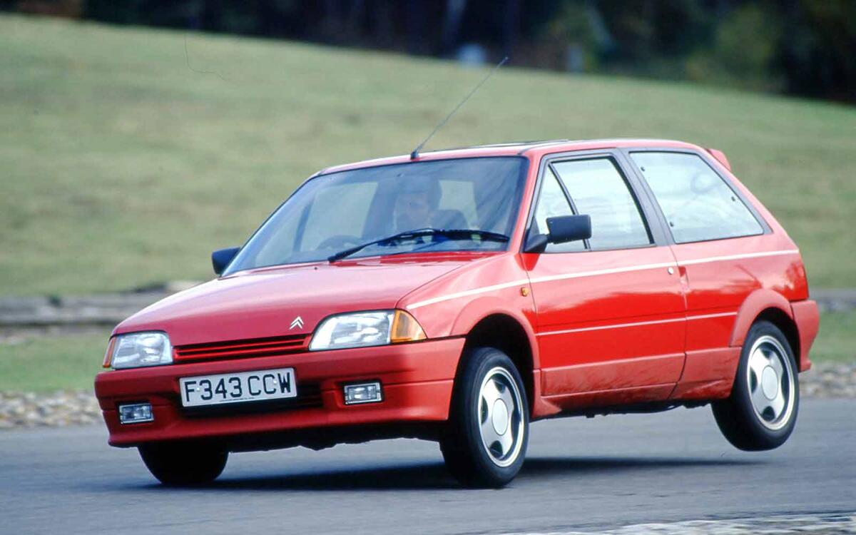 Many hot hatches of the 1980s and 1990s are heading towards extinction.