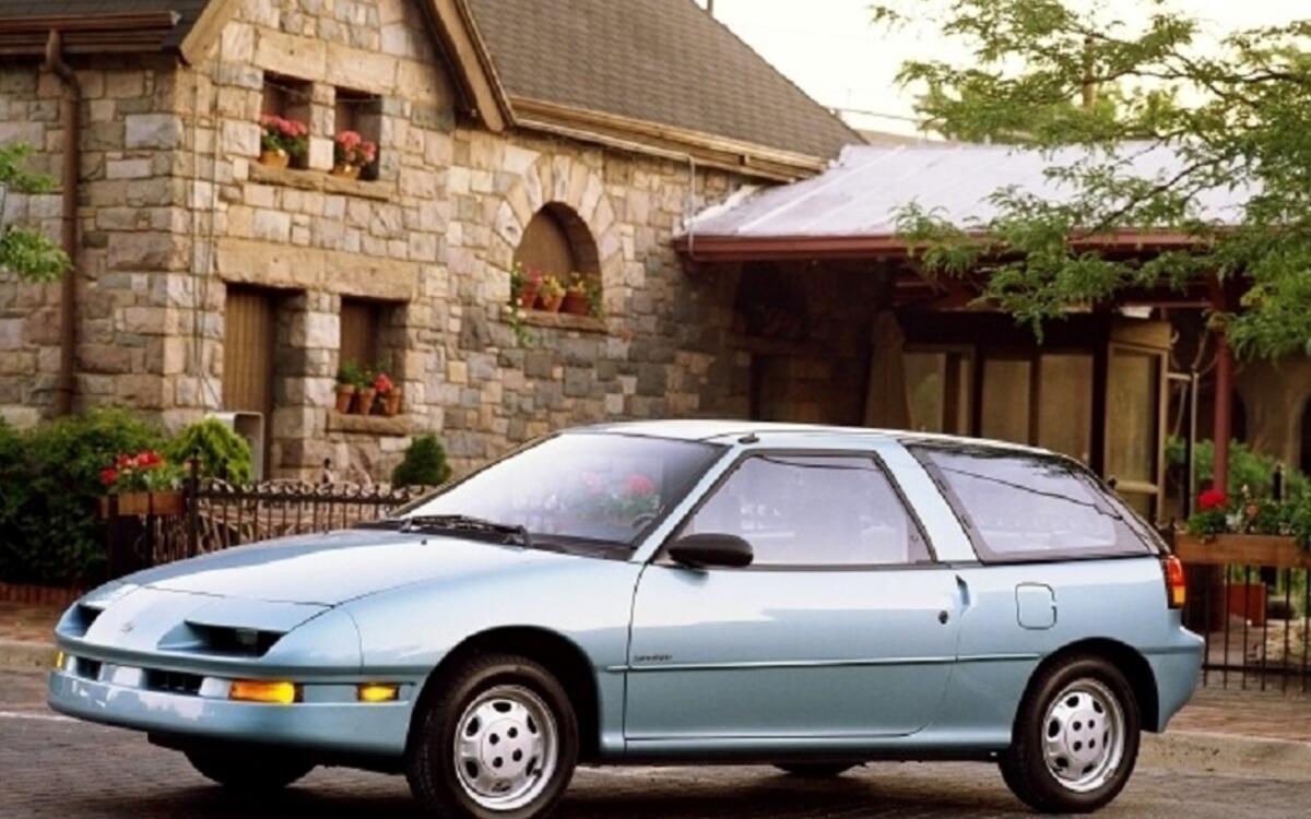 1990 geo 5 door hatchback