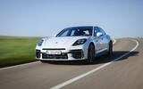 Porsche Panamera Turbo S e Hybrid front tracking 295984