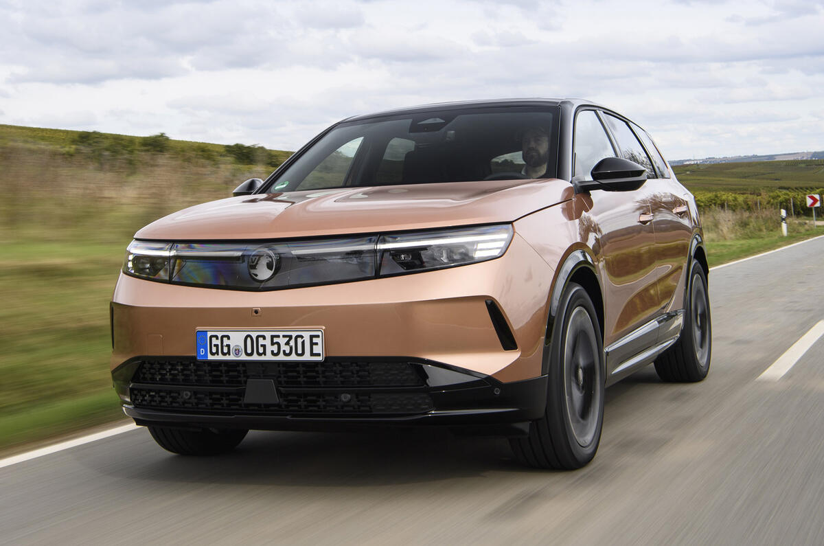 01 Vauxhall Opel Grandland Electric 2024 compte-rendu conduite en tête