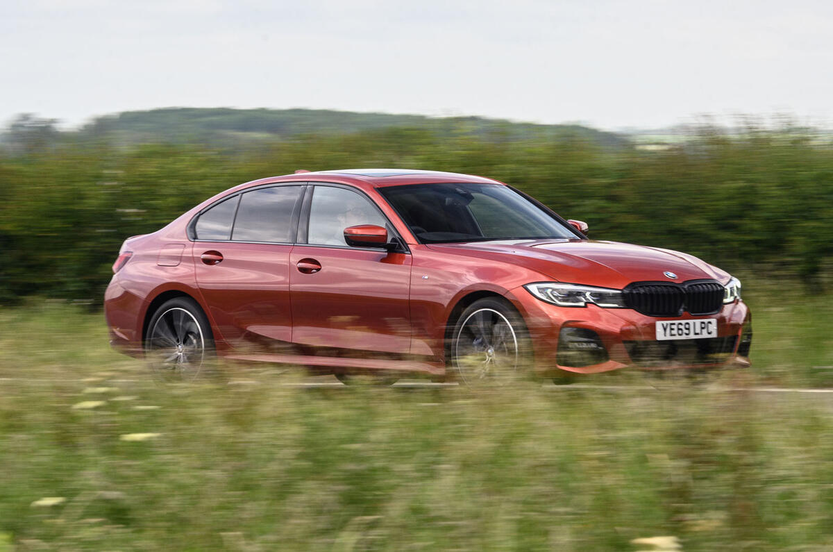 2020 bmw deals 330e range