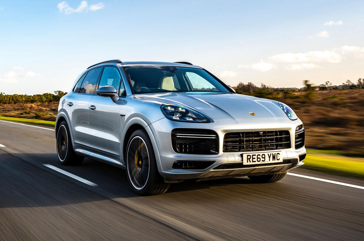 2021 porsche deals cayenne hybrid review