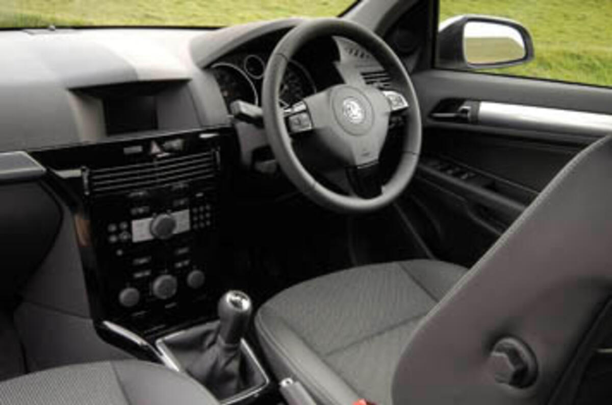 Vauxhall Astra Sri 1.6 Turbo First Drive 