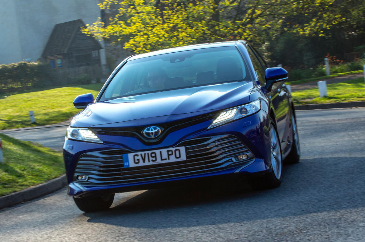 Toyota Camry Review 2025, Price & Specs Autocar