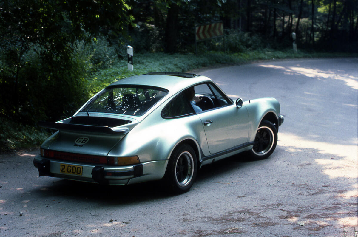 Porsche 911 turbo 1975