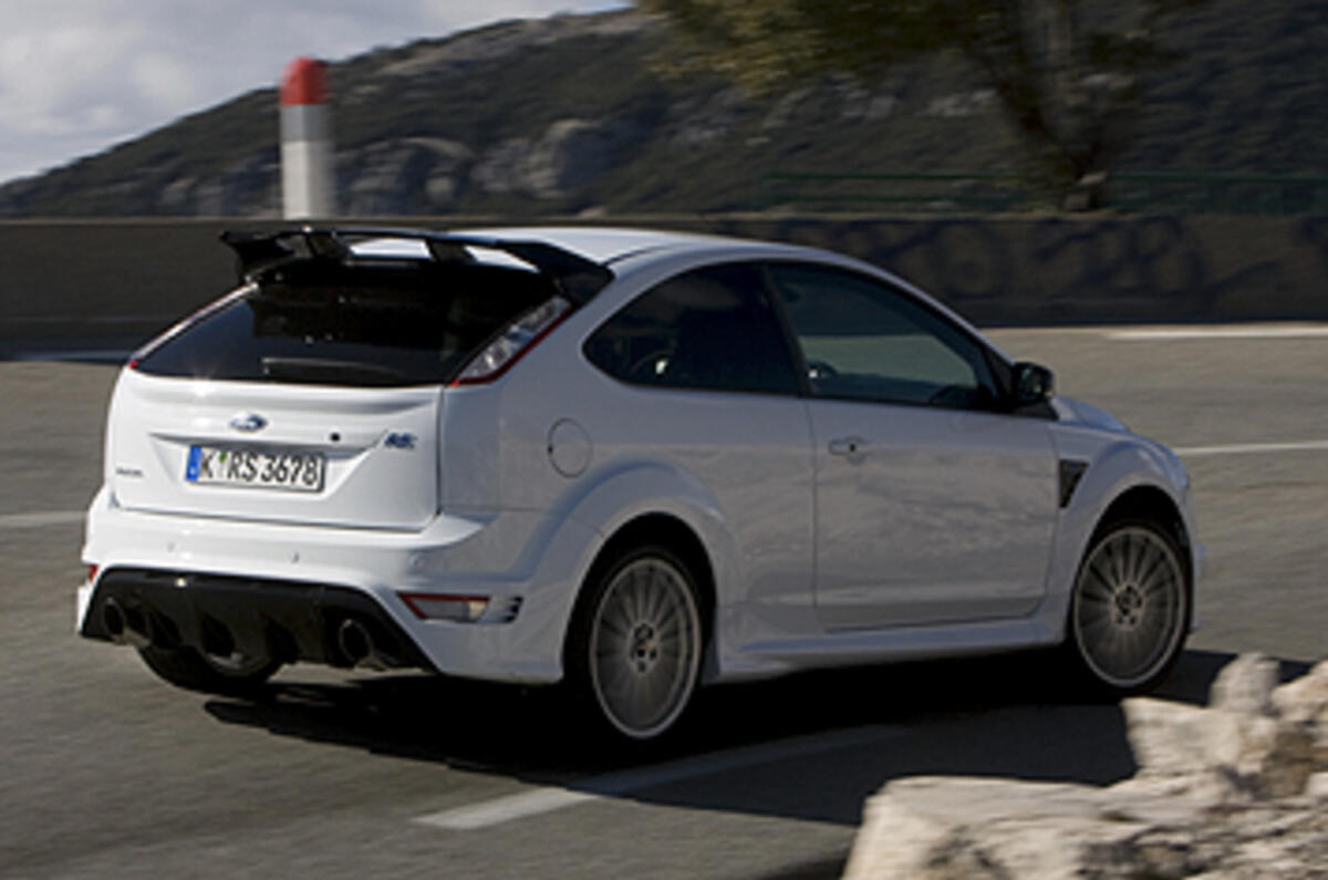 2009 Ford Focus RS Mk2 review and video review | Autocar