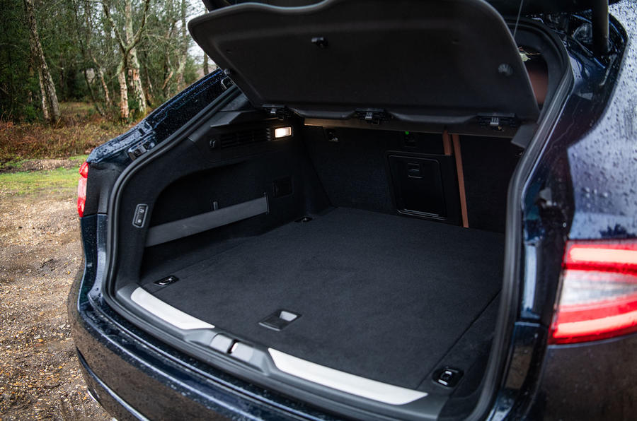 Maserati Levante Interior Autocar