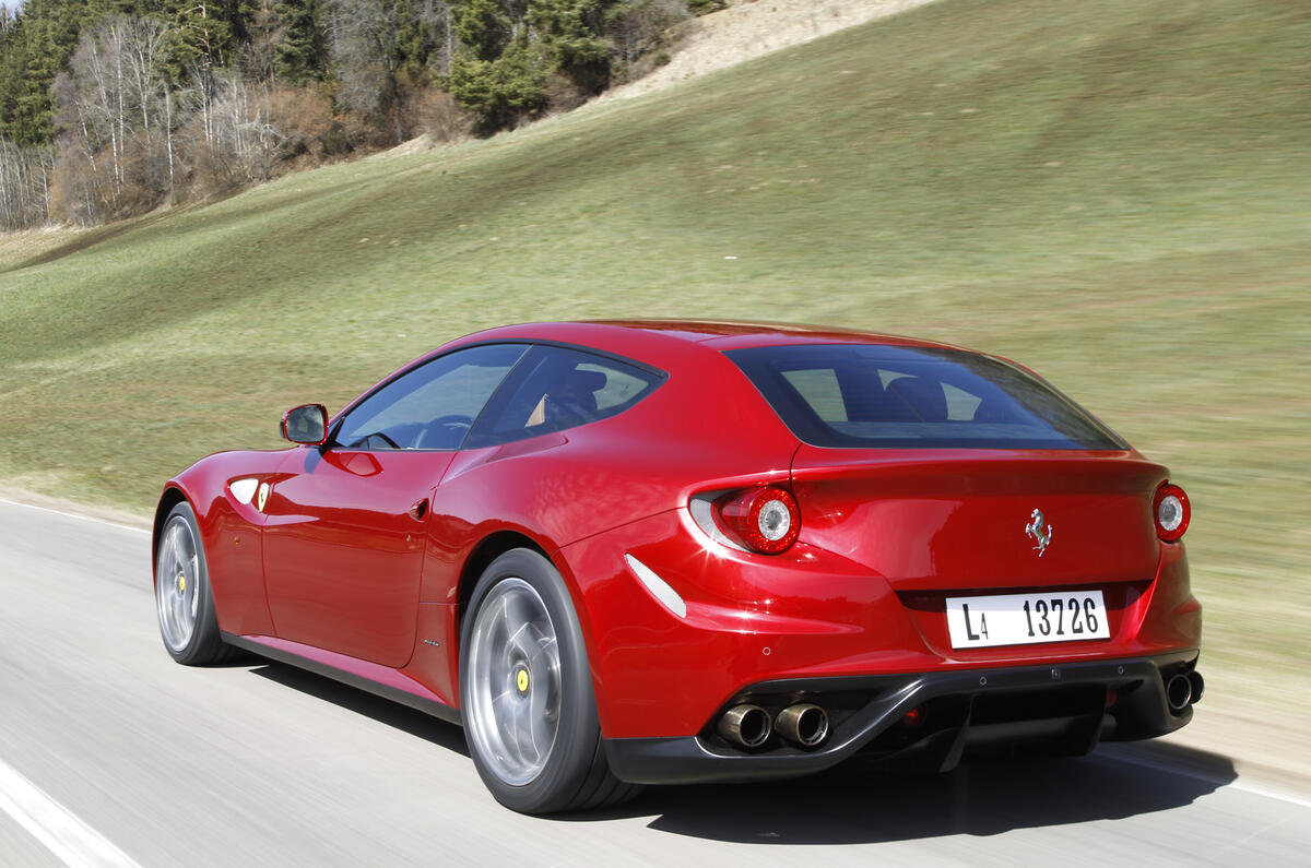 Ferrari FF à quatre roues motrices