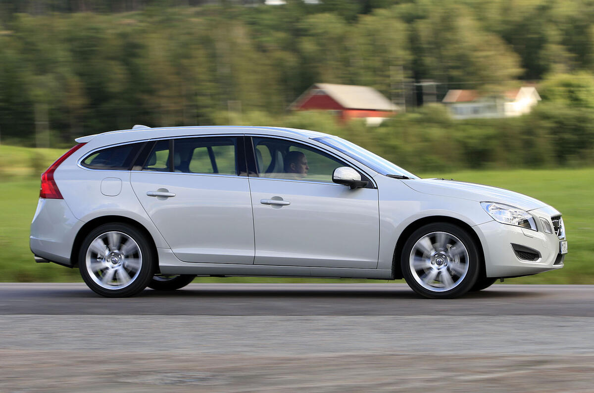 Volvo V60 D5 AWD review | Autocar